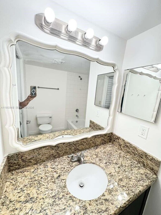 Building Photo - 1733 Village Blvd