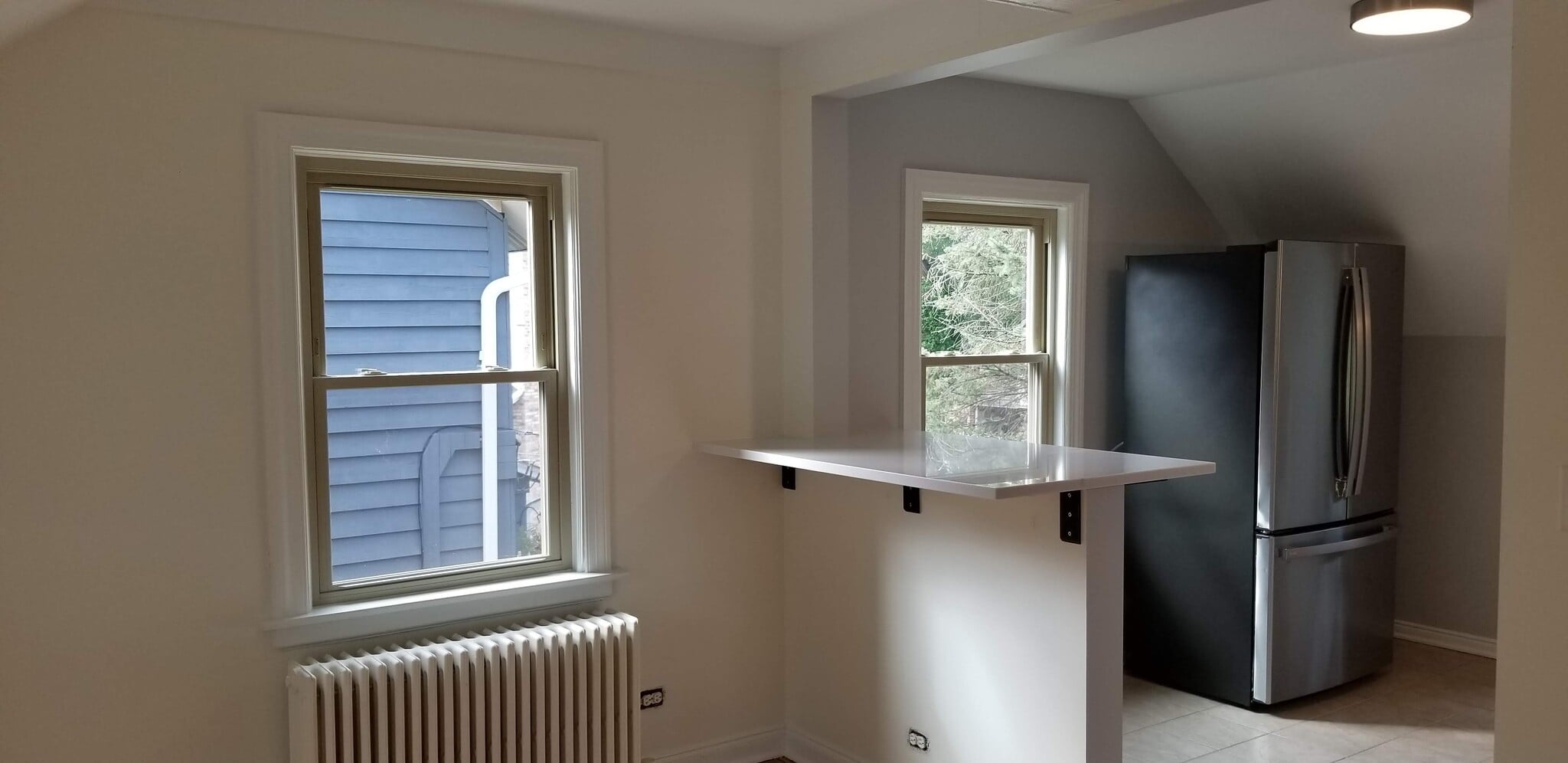 Unit 2 - 679 Park Ave W