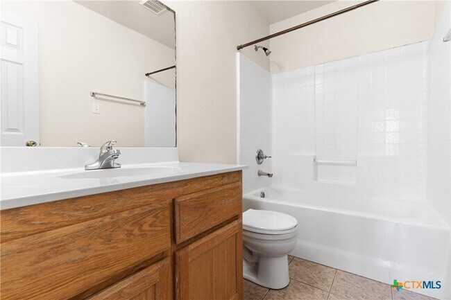 Building Photo - 392 County Rd 4711