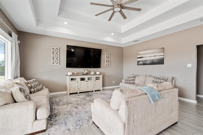 Building Photo - 266 Cielo Grande