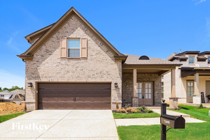 Primary Photo - 7406 Lost Grove Ln