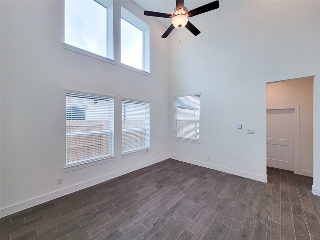 Building Photo - 30943 Star Gazer Rd