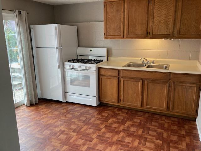 Kitchen - 3506 Columbia St