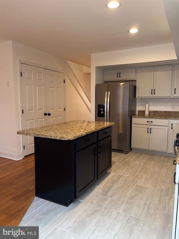 Building Photo - 1324 N Hancock St