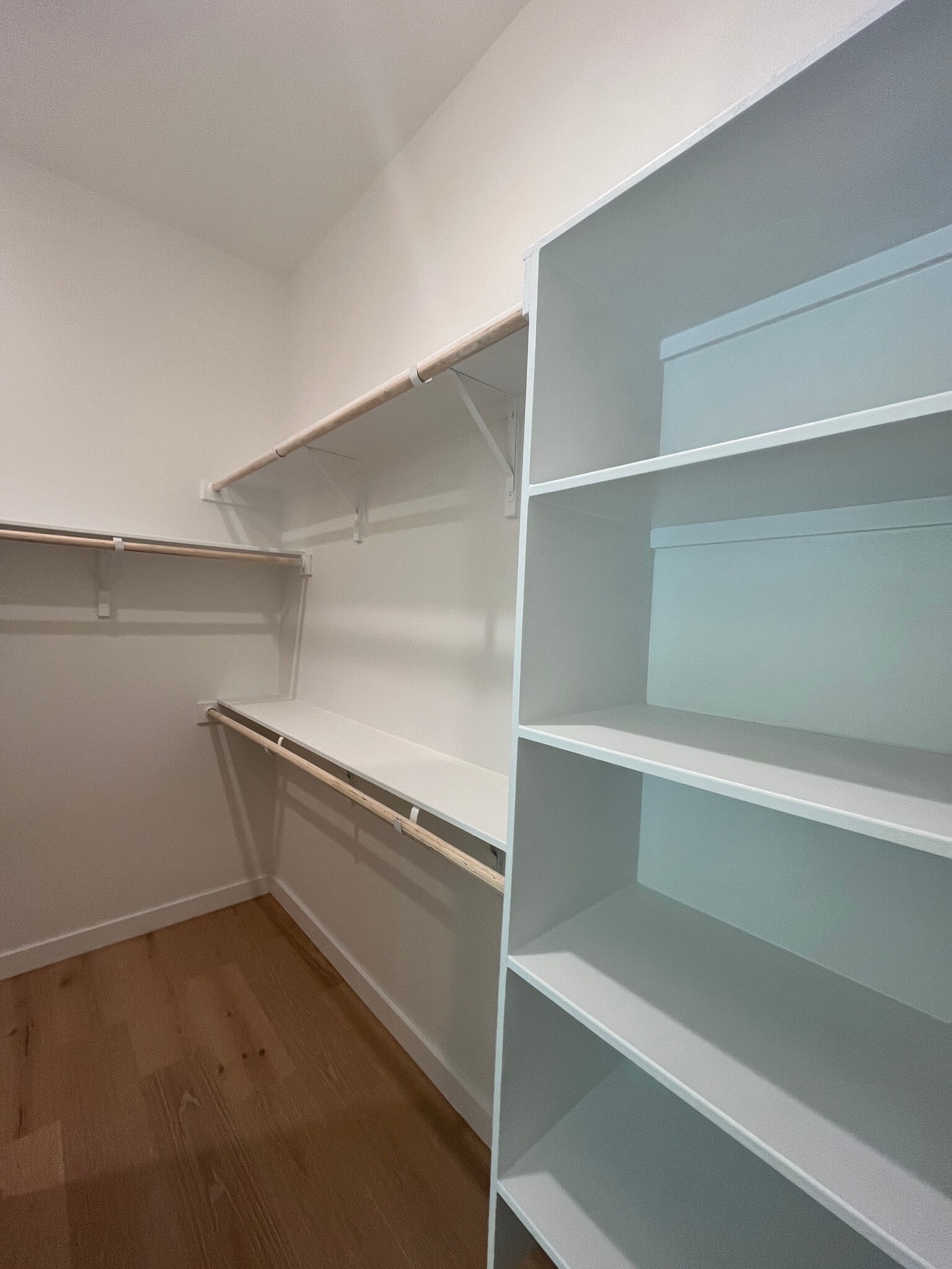 Large "L" shaped Closet - 500 Capitol Dr