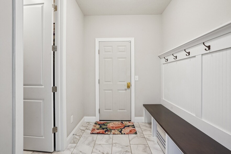 Building Photo - 4386 Arbor Dr