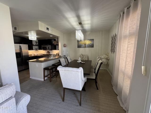 Building Photo - 250 N 1st St