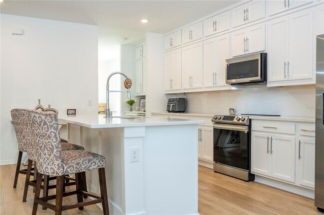 Building Photo - 17575 Lake Star Rd