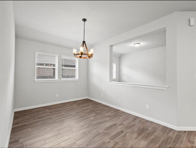 Building Photo - 311 Fanpalm Ct