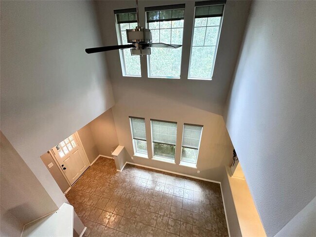 Building Photo - 21 Stone Creek Pl