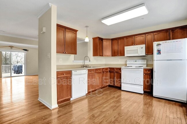 Building Photo - 779 Monet Dr