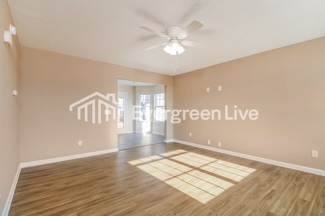 Building Photo - 236 Stagone Ln