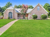 Building Photo - 8500 Wolf Trace Ln