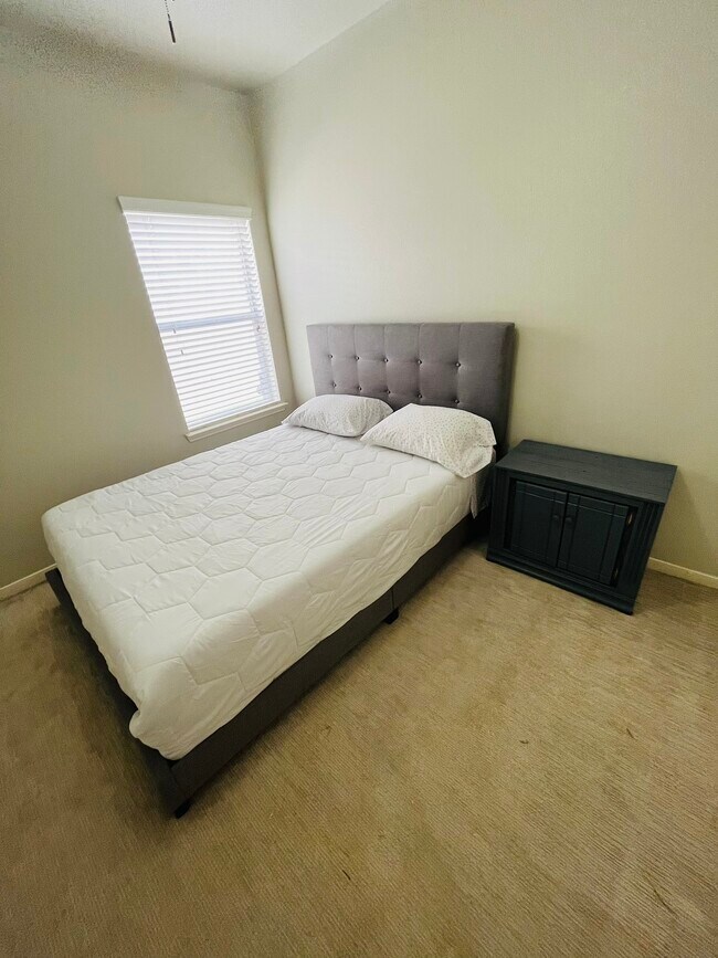 Building Photo - 21830 Alta Peak Way