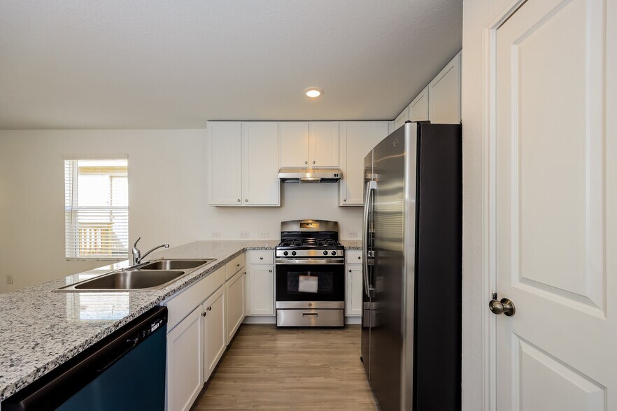 Building Photo - 7950 Serro Medina