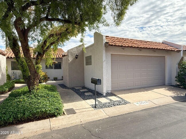 Building Photo - 6533 N Maryland Cir