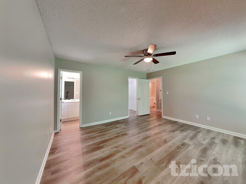 Building Photo - 5119 Daffodil Ln