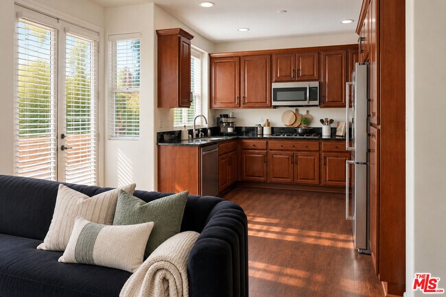 Building Photo - 780 Tennis Club Ln