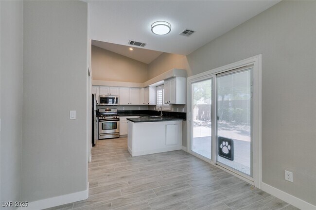 Building Photo - 2452 Silver Blossom Ln