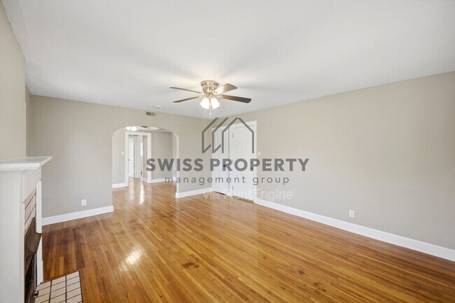 Building Photo - 25 W Tulane Rd