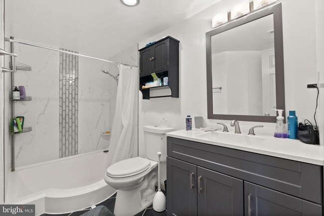 Building Photo - 3352 Huntley Sq Dr