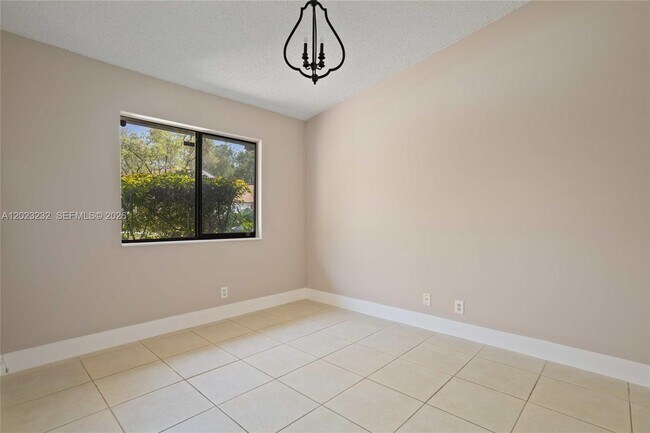 Building Photo - 3633 NW 99th Terrace