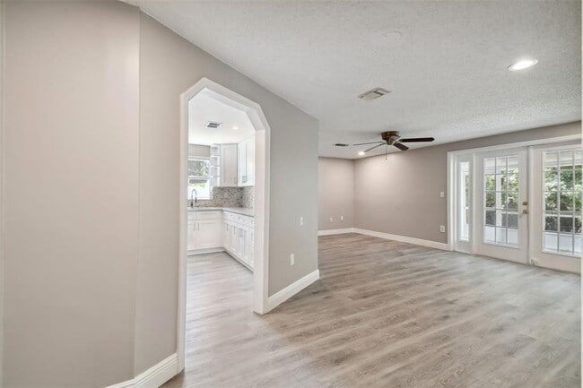 Building Photo - 7721 Heather St