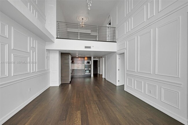 Building Photo - 900 Biscayne Blvd