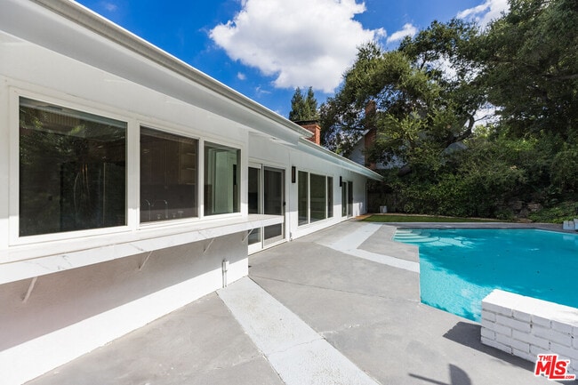 Building Photo - 23020 Wrencrest Dr