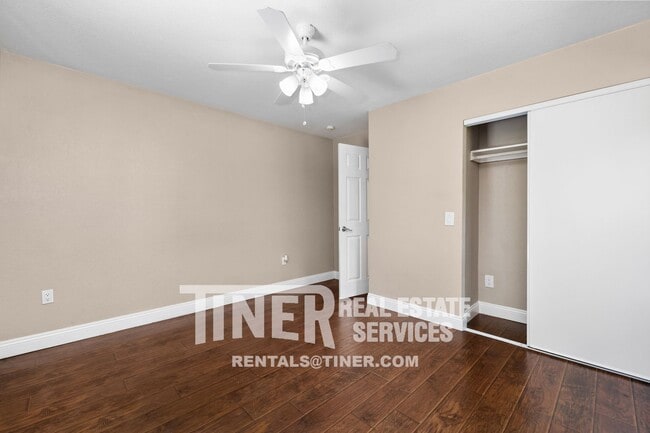 Building Photo - 4281 Silver Dove Way