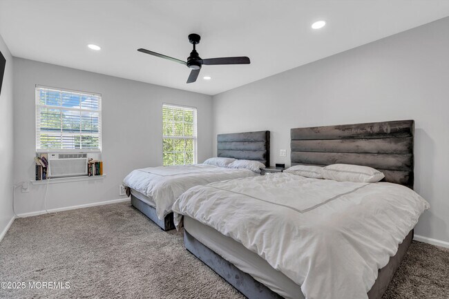 Building Photo - 210 Wingate Ct