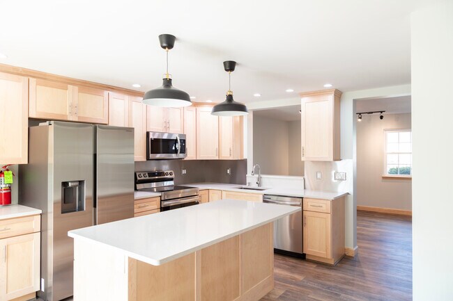 Building Photo - 289 Governors Park Rd