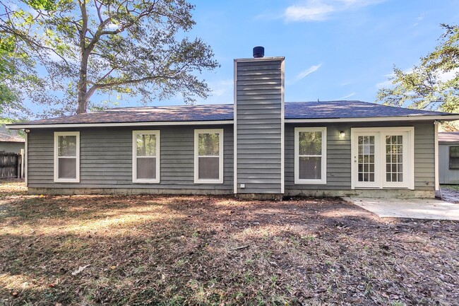 Building Photo - Completely Renovated North Charleston Home