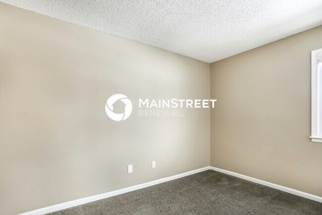 Building Photo - 4 Bedroom Pet-Friendly Home in Shawnee, KS...
