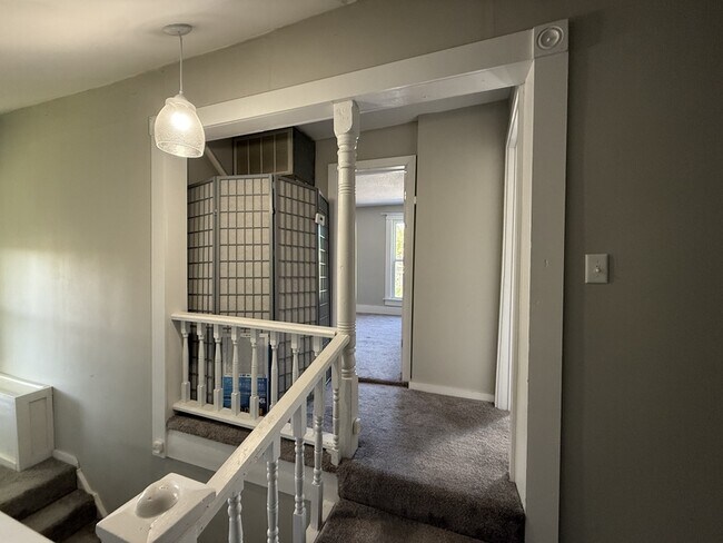 Building Photo - 23 E Brown St