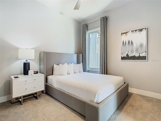 Building Photo - 7740 Sandy Ridge Dr