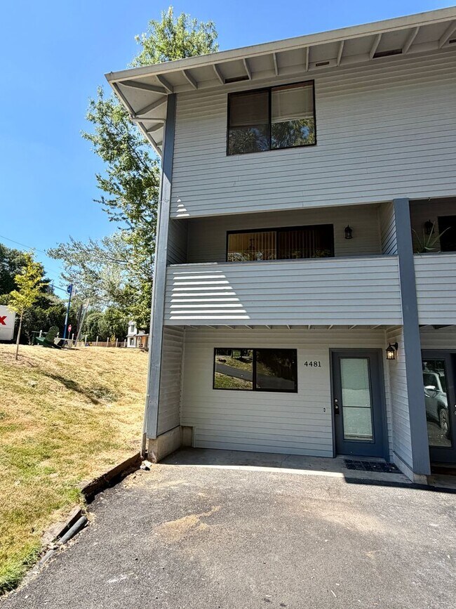 Building Photo - 0152-01F - Elm Tree Garden Apartments F
