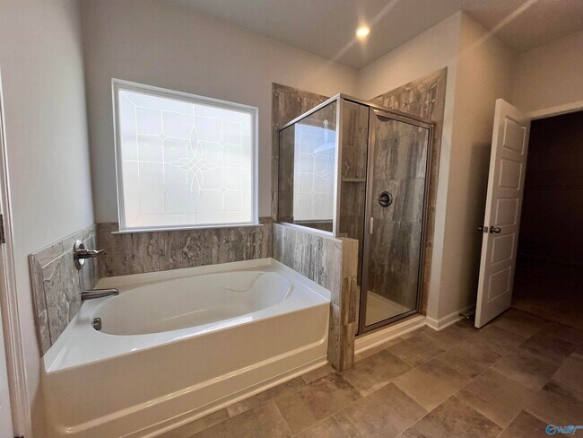 Building Photo - 13041 Lantern Pointe Wy