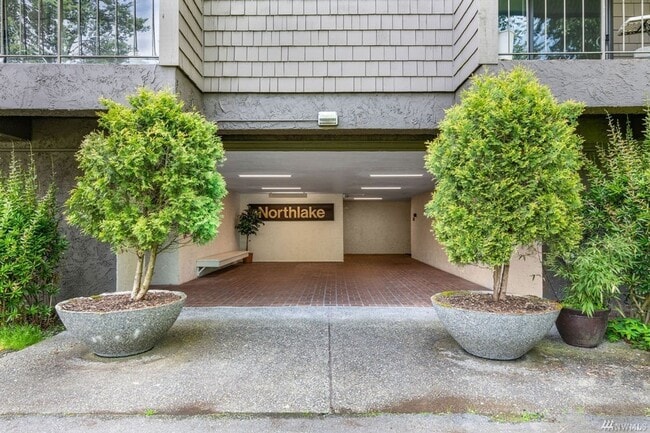 Building Photo - 6858 139th Ave NE