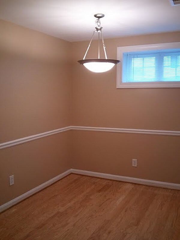 Dining - 1445 Monroe Dr NE #E37