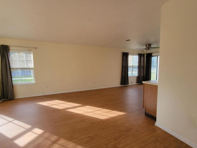 Building Photo - 1 Jodhpur Ct