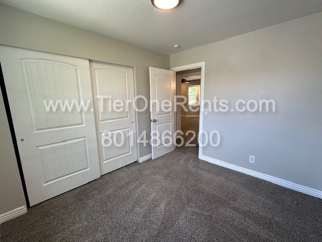 Building Photo - This property offers a NO DEPOSIT option available for qualified renters!