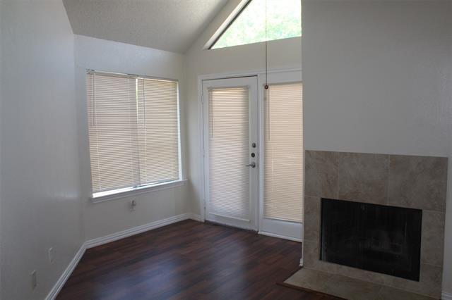 Building Photo - 9809 Walnut St