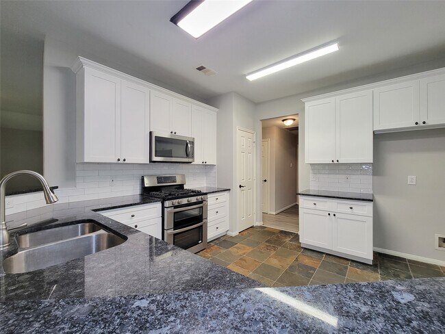 Building Photo - 18214 Arbormont Dr