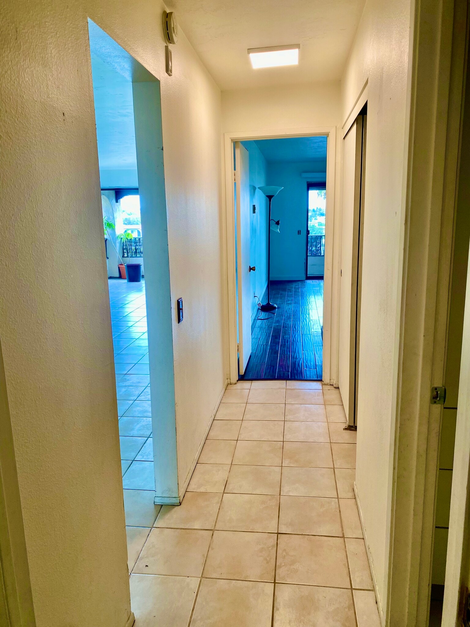 Hall way looking at master bedroom - 2540 Clairemont Dr