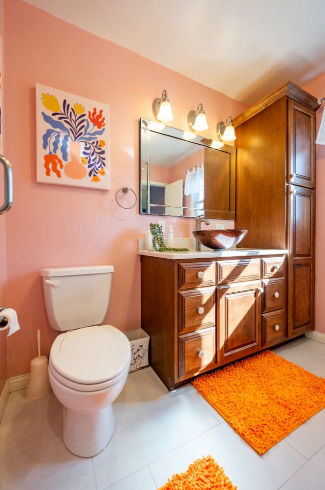 Building Photo - 615 N Staats Dr