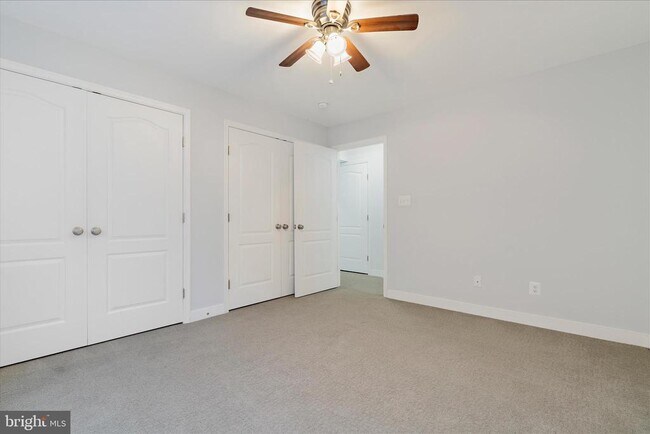 Building Photo - 132A Pineview Ave