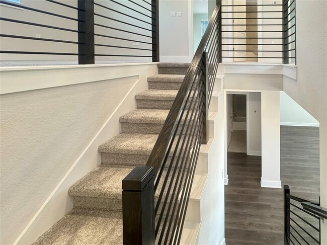 Building Photo - 1704 Carvin Wy