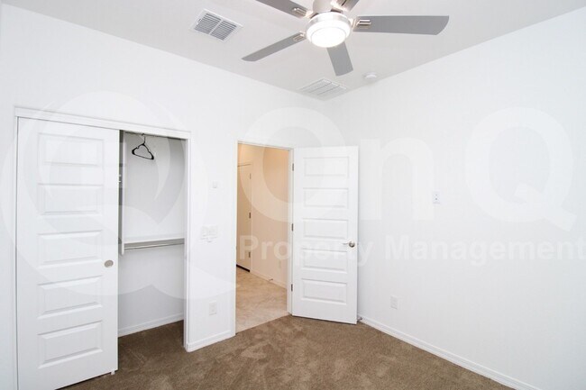 Building Photo - 23020 E Calle Luna