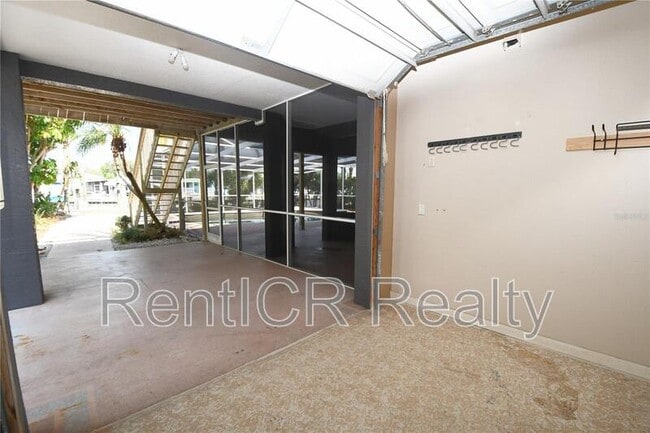 Building Photo - 116 Lorraine St